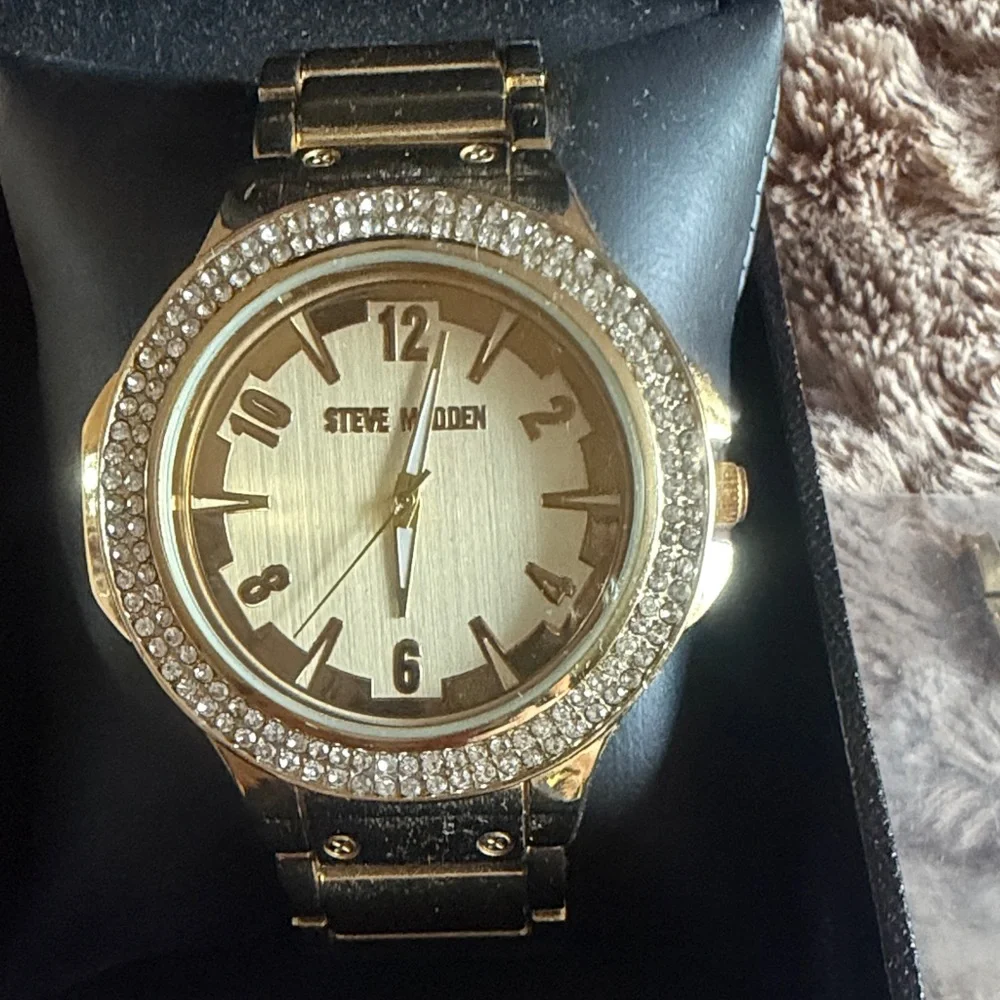 Steve Madden Gold-Tone Men’s Watch with Crystal Bezel